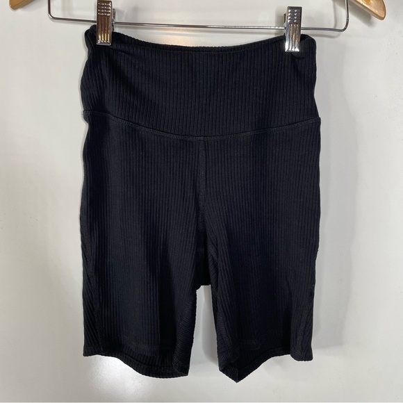 WSLY Rivington 7in Biker Shorts Size Xsmall - Picture 2 of 5